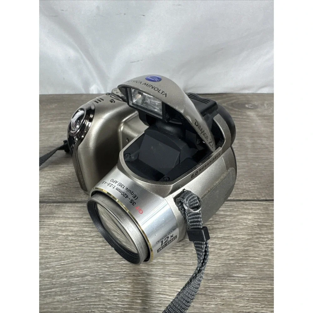 Konica Minolta DiMAGE Z6 6.0MP Digital Camera Silver Accessories Included Tested